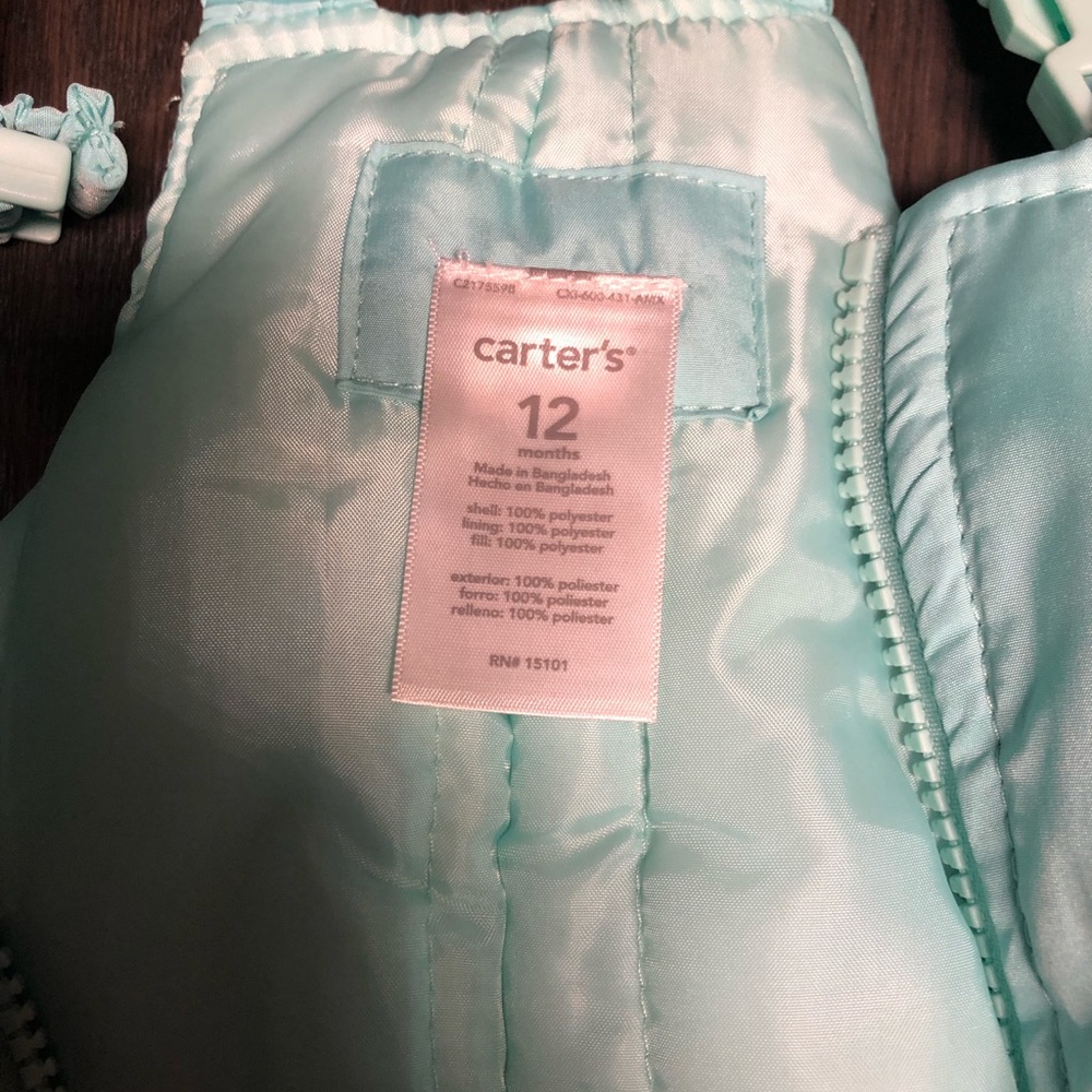 Snowsuit - Picture 3 of 5